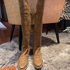 Ariat women’s knee height riding boots 7.5